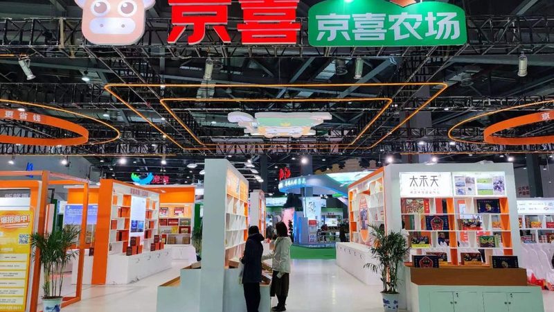 画册排版设计收费标准揭秘：如何避免入坑